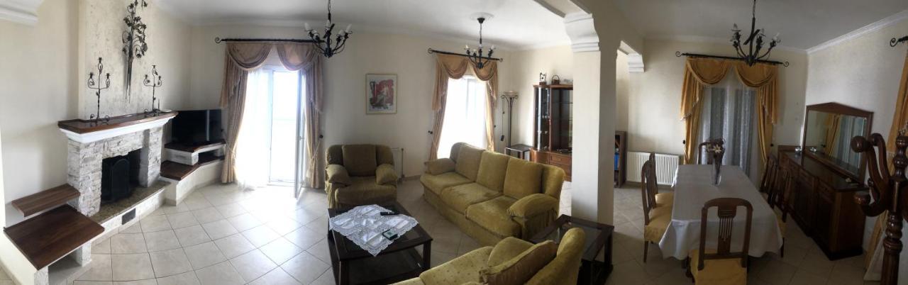 Mariza'S View House Apartment Lakones Ngoại thất bức ảnh