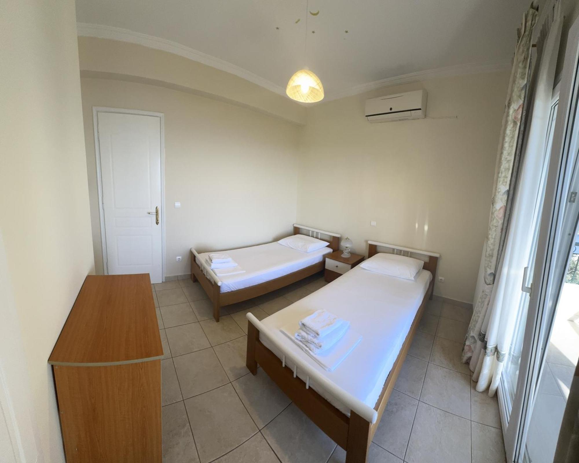 Mariza'S View House Apartment Lakones Ngoại thất bức ảnh