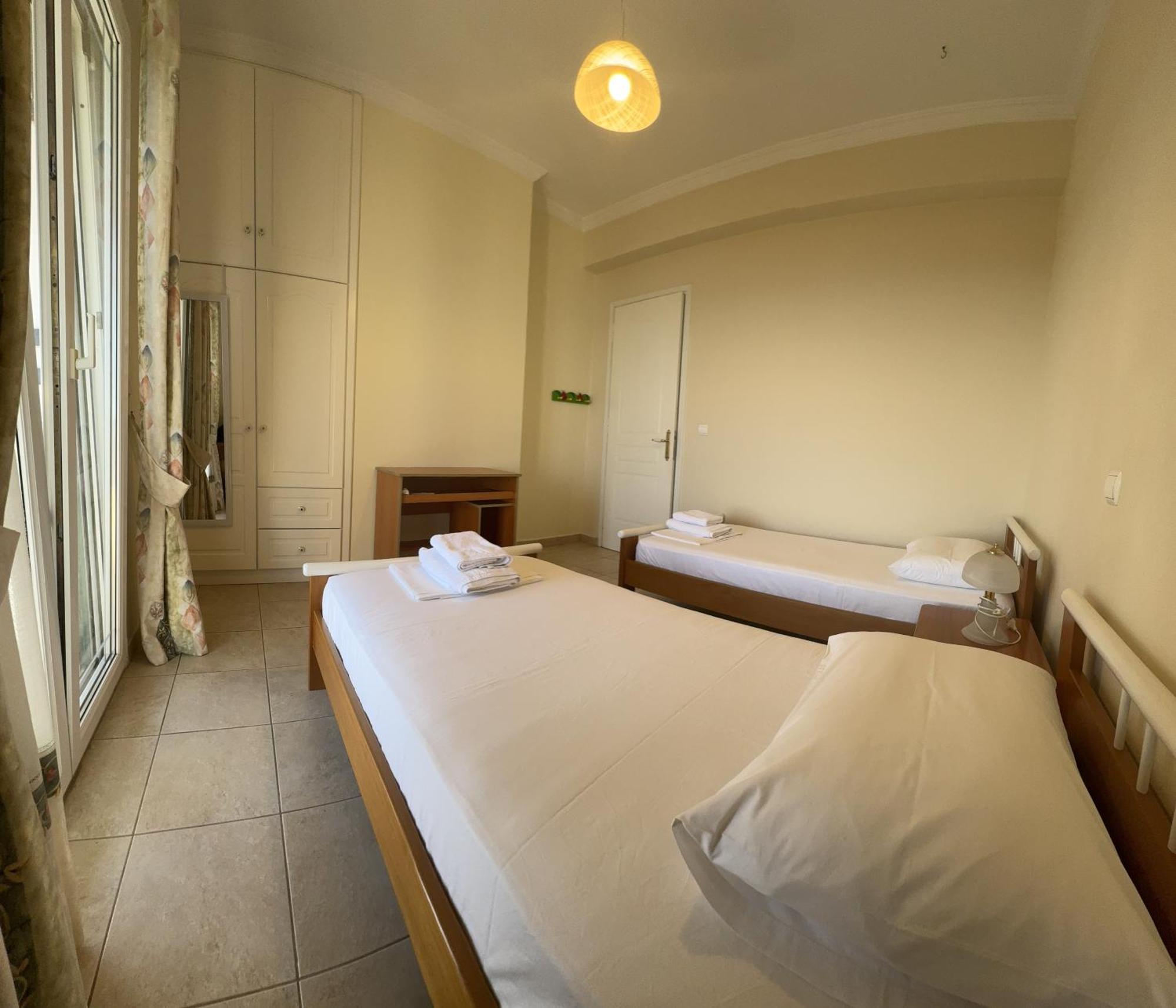 Mariza'S View House Apartment Lakones Ngoại thất bức ảnh