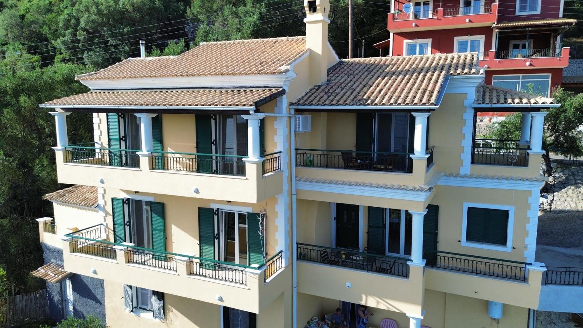 Mariza'S View House Apartment Lakones Ngoại thất bức ảnh