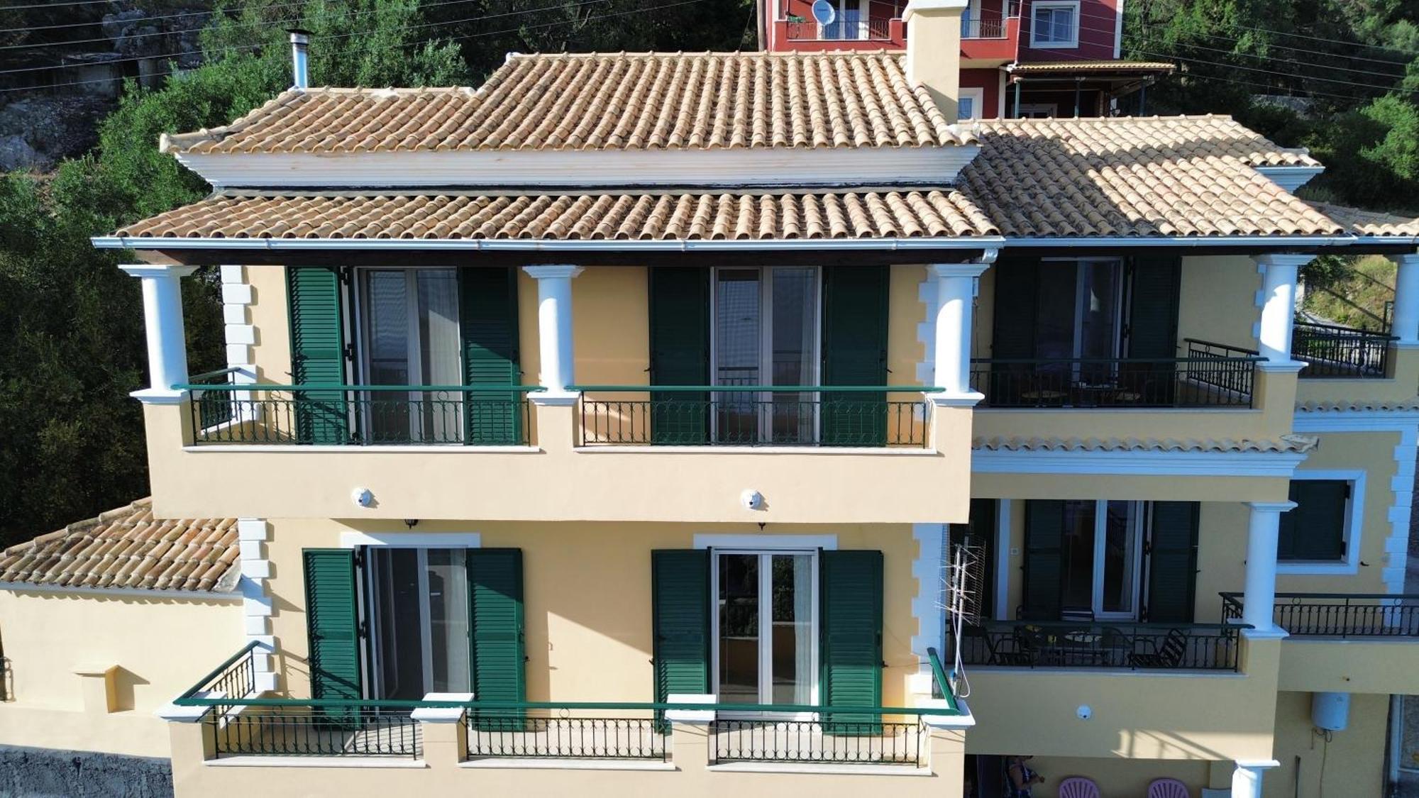 Mariza'S View House Apartment Lakones Ngoại thất bức ảnh